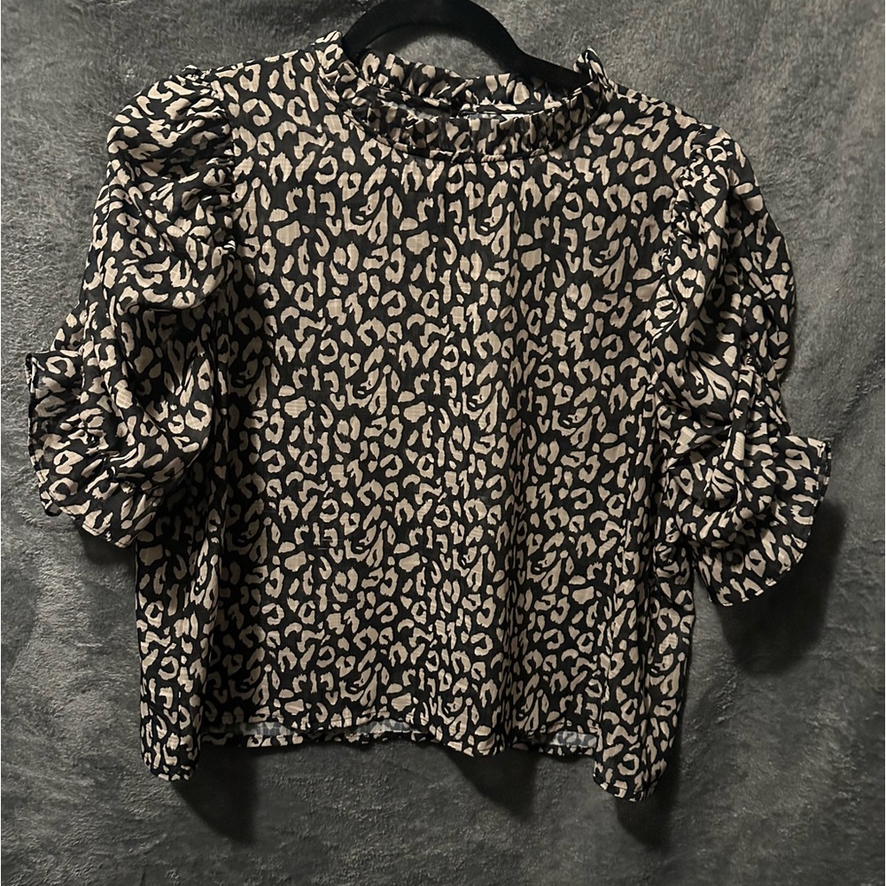 PRINT CROP TOP , SIZE XL.